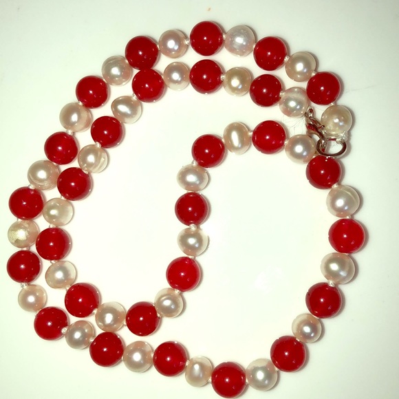 White & Red Pearls - Picture 1 of 1